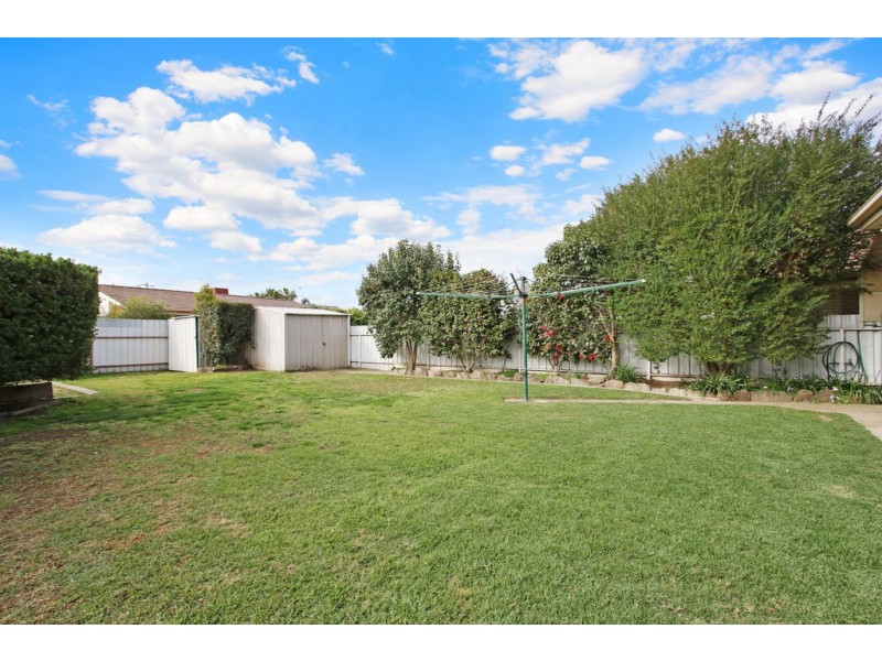 51 Emerald Avenue, Wodonga VIC 3690