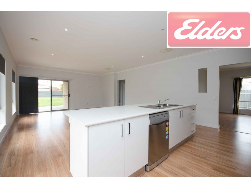 584 Hague Street, Lavington NSW 2641