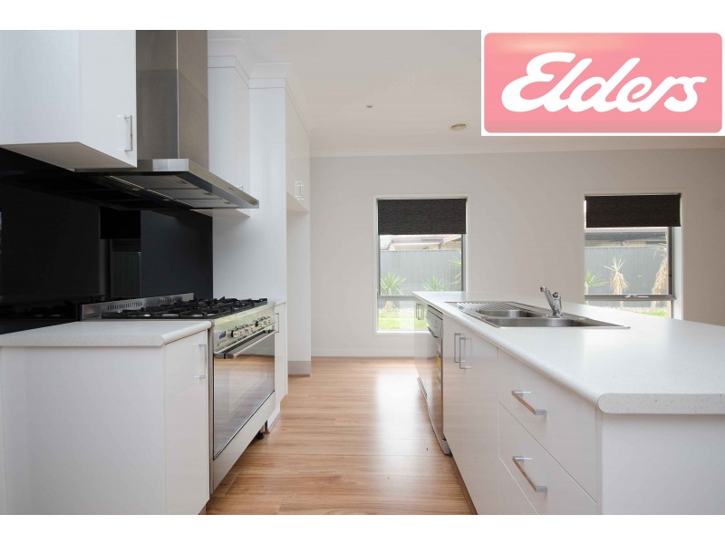 584 Hague Street, Lavington NSW 2641