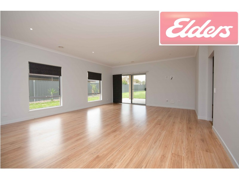 584 Hague Street, Lavington NSW 2641