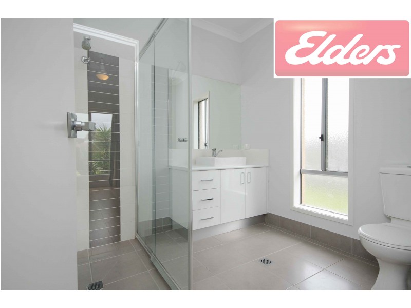 584 Hague Street, Lavington NSW 2641