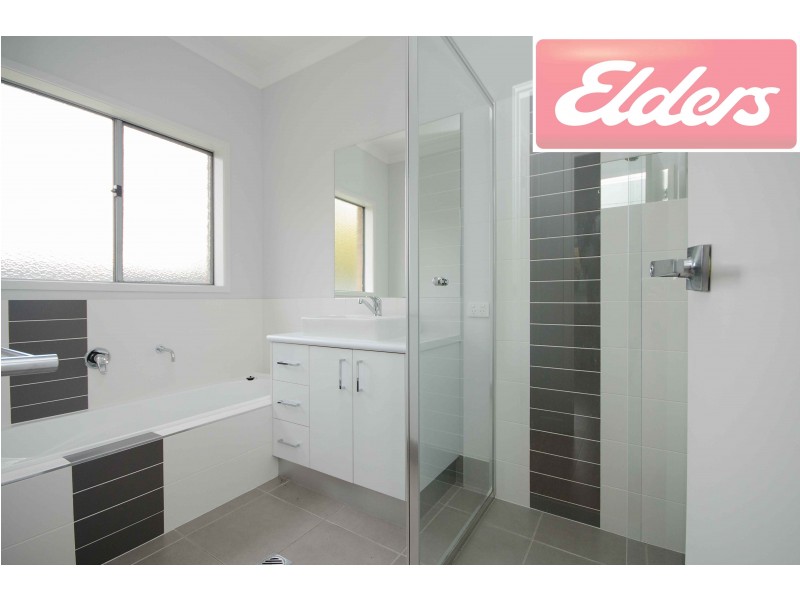 584 Hague Street, Lavington NSW 2641