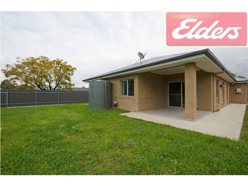 584 Hague Street, Lavington NSW 2641