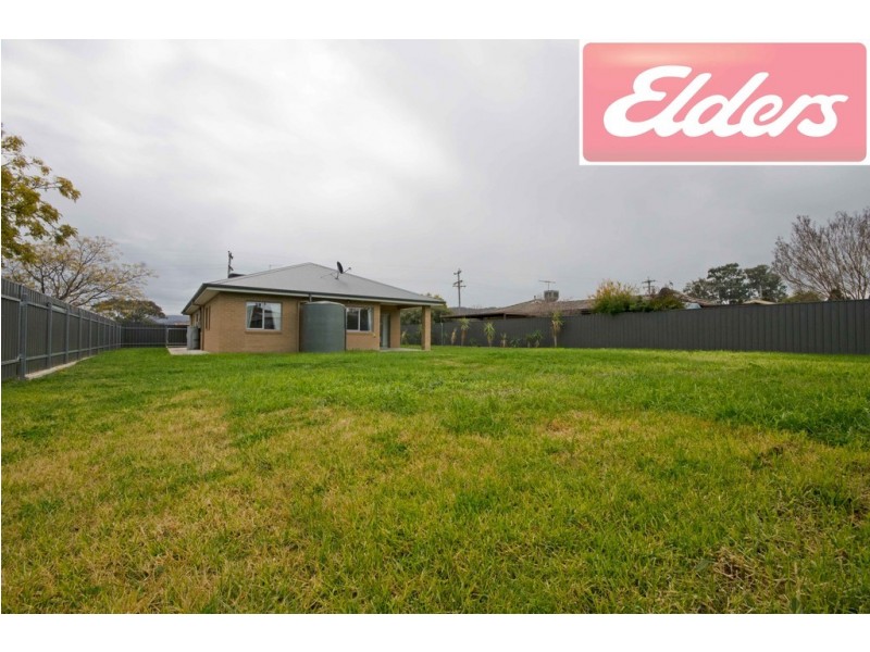 584 Hague Street, Lavington NSW 2641