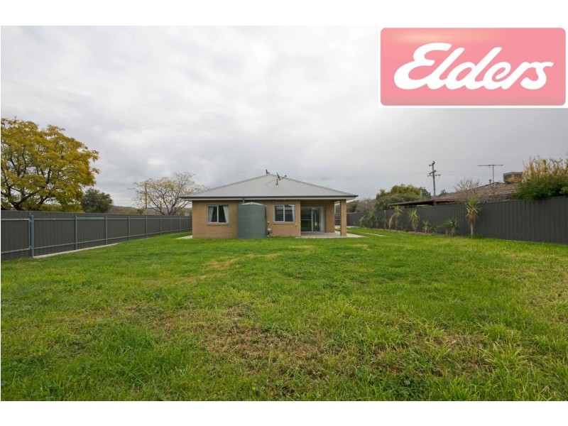 584 Hague Street, Lavington NSW 2641