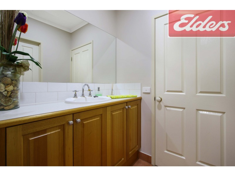 6 The Court, Wodonga VIC 3690