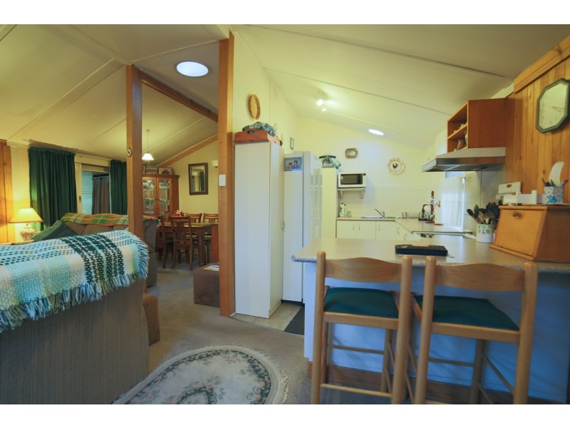 36 Valley Avenue, Mount Beauty VIC 3699