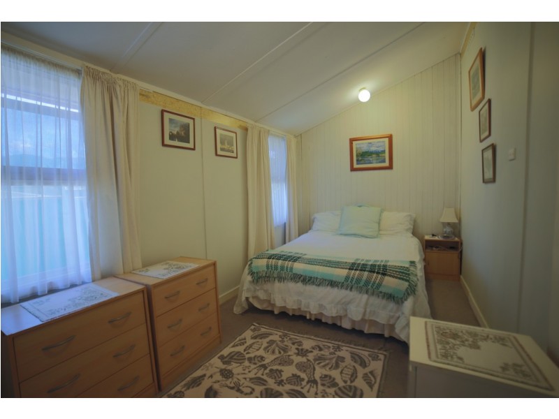 36 Valley Avenue, Mount Beauty VIC 3699