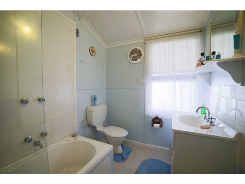 36 Valley Avenue, Mount Beauty VIC 3699