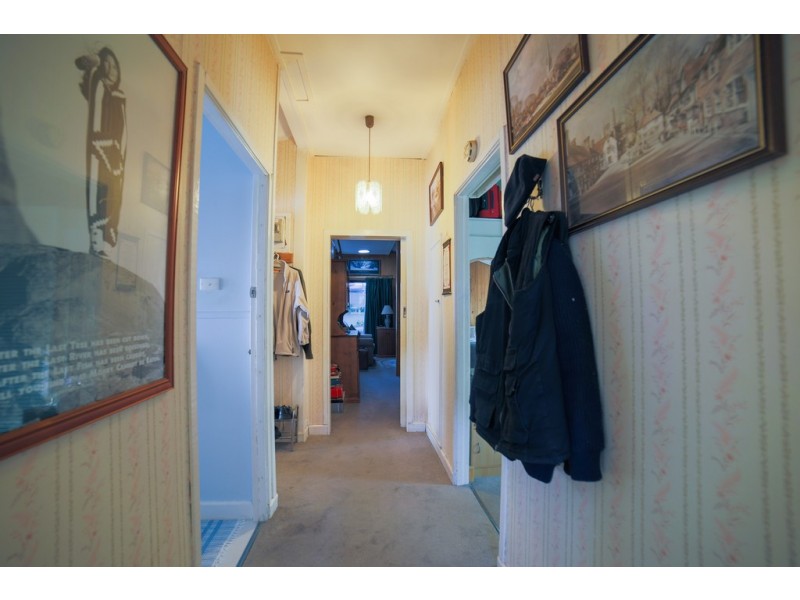 36 Valley Avenue, Mount Beauty VIC 3699