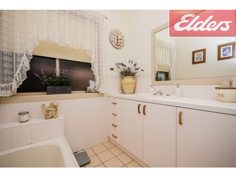 1/4 Central Place, Wodonga VIC 3690