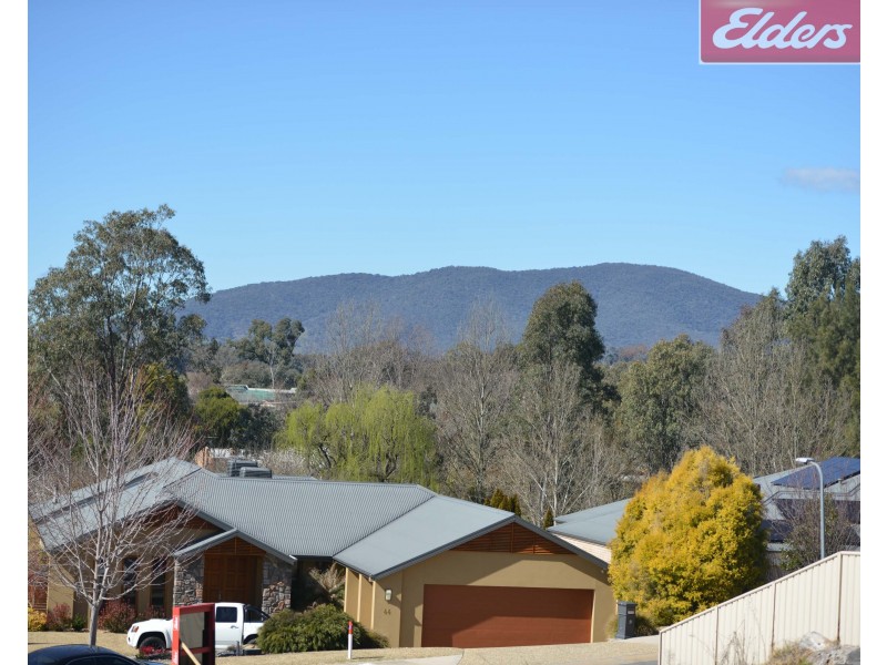 35 Clarendon Avenue, Wodonga VIC 3690