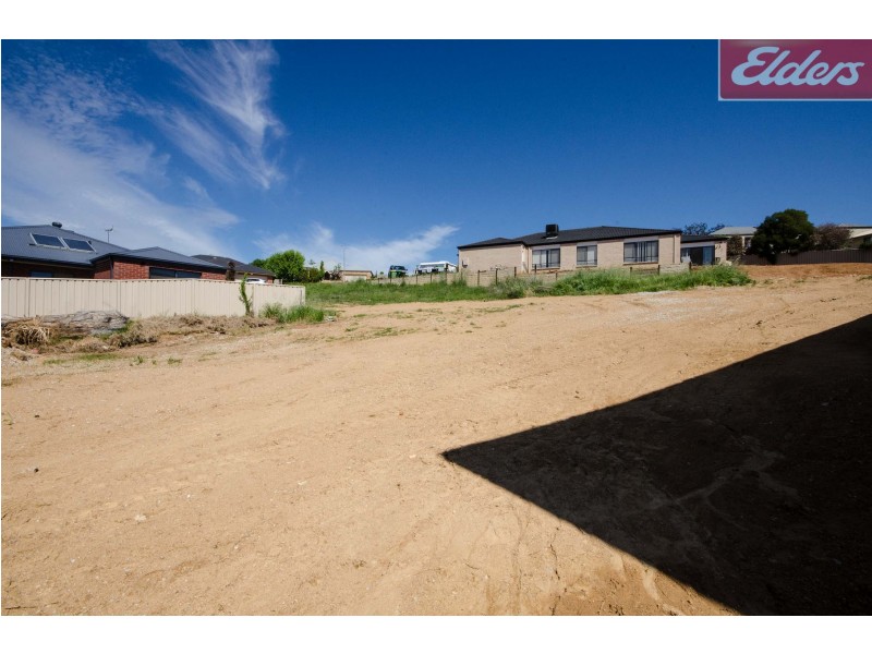 35 Clarendon Avenue, Wodonga VIC 3690