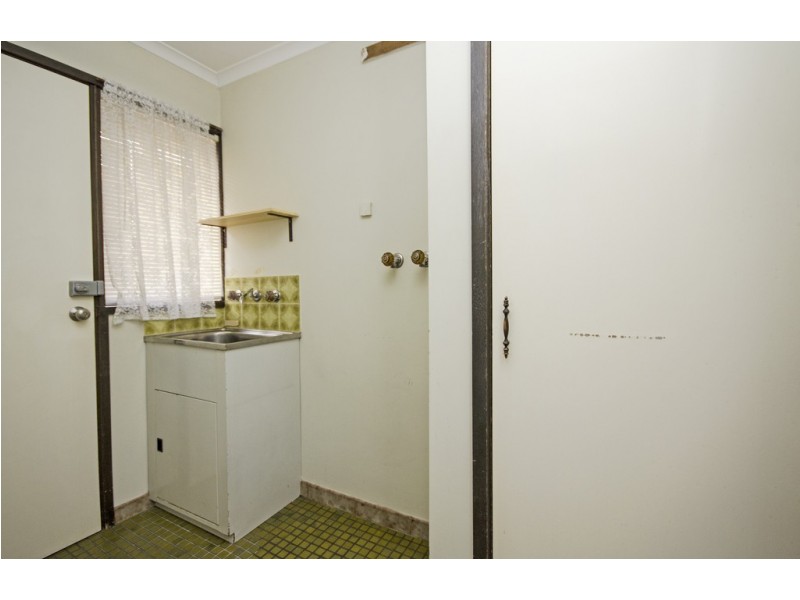 6/384 Kaylock Road, Lavington NSW 2641