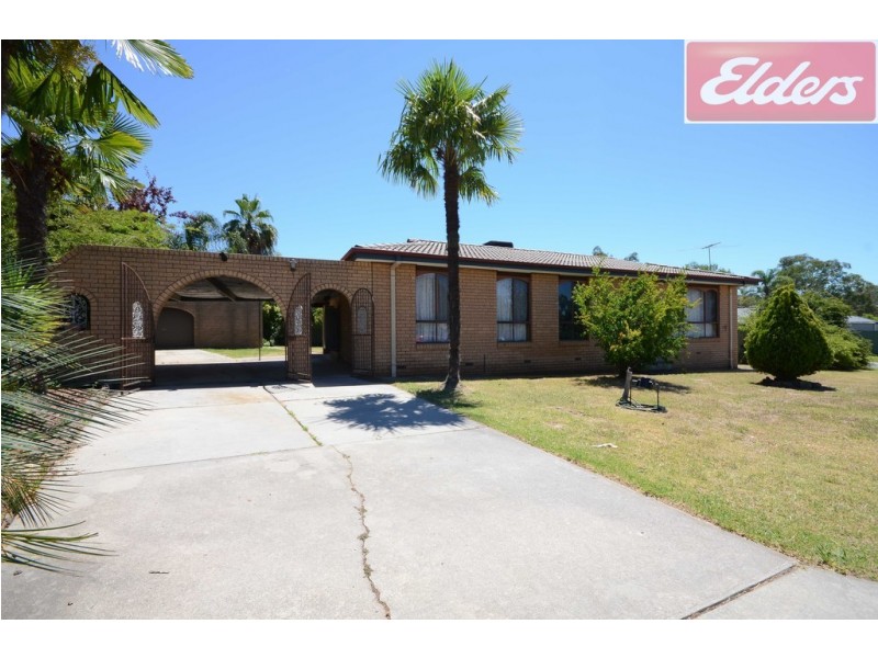 1 Benambra Court, Thurgoona NSW 2640