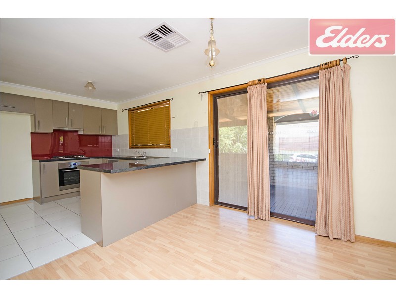 1 Benambra Court, Thurgoona NSW 2640