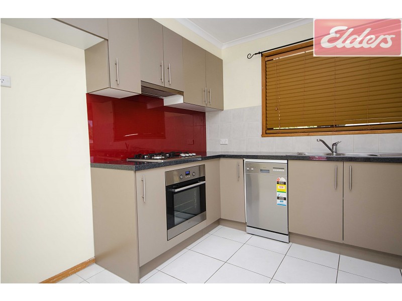 1 Benambra Court, Thurgoona NSW 2640