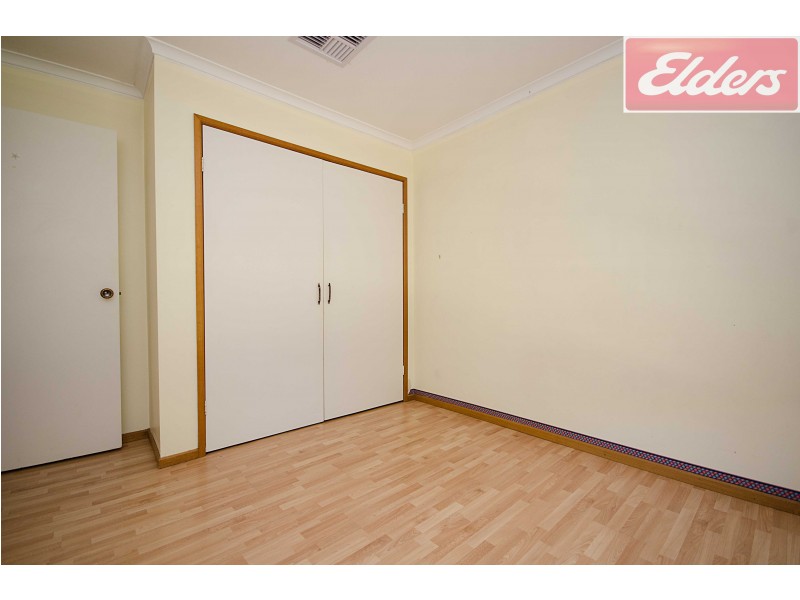 1 Benambra Court, Thurgoona NSW 2640