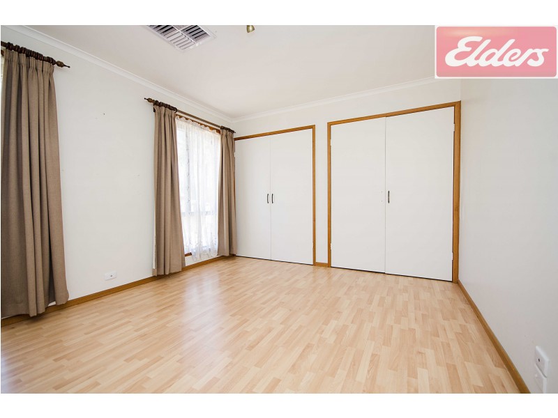 1 Benambra Court, Thurgoona NSW 2640