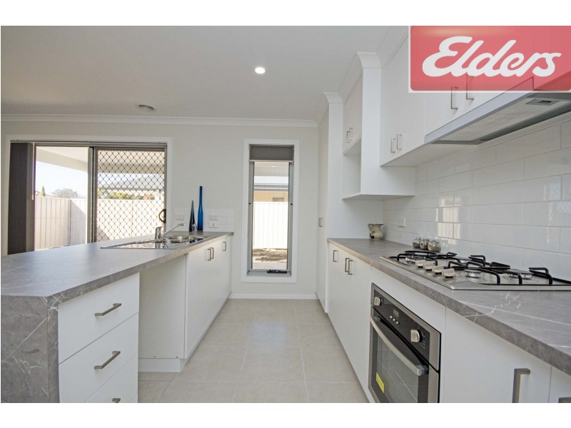 2 Middleton Crescent, Wodonga VIC 3690