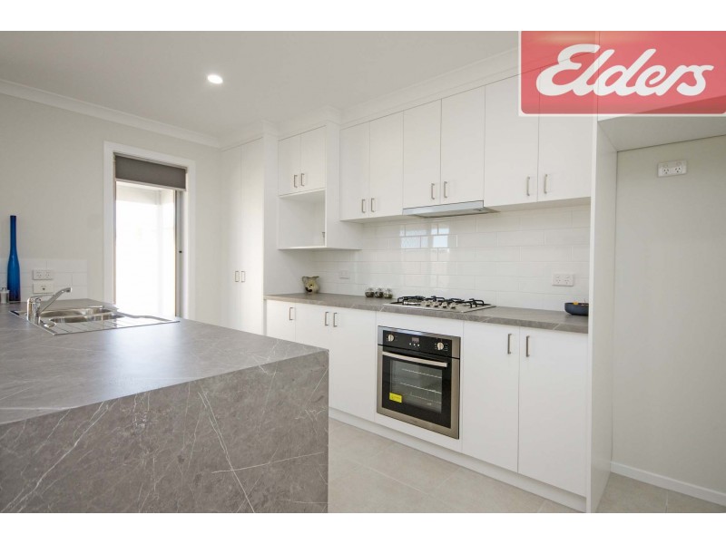 2 Middleton Crescent, Wodonga VIC 3690