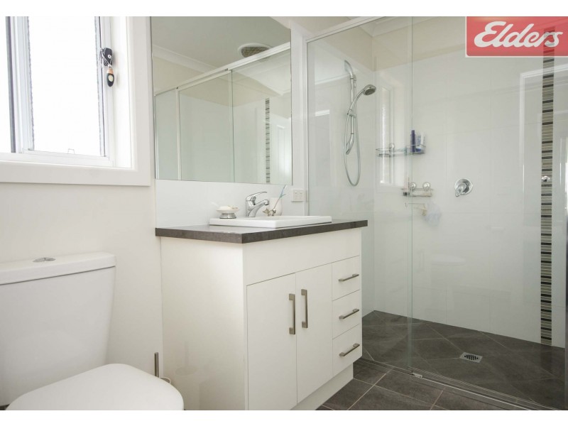 48c Avondale Drive, Wodonga VIC 3690