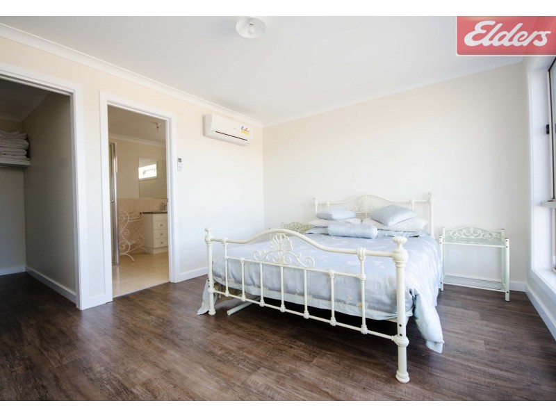 30 Avondale Drive, Wodonga VIC 3690