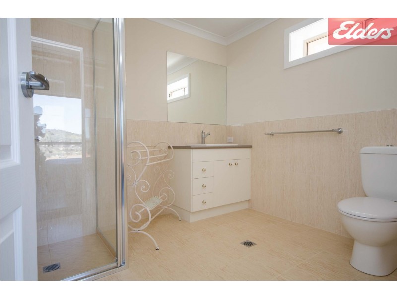30 Avondale Drive, Wodonga VIC 3690