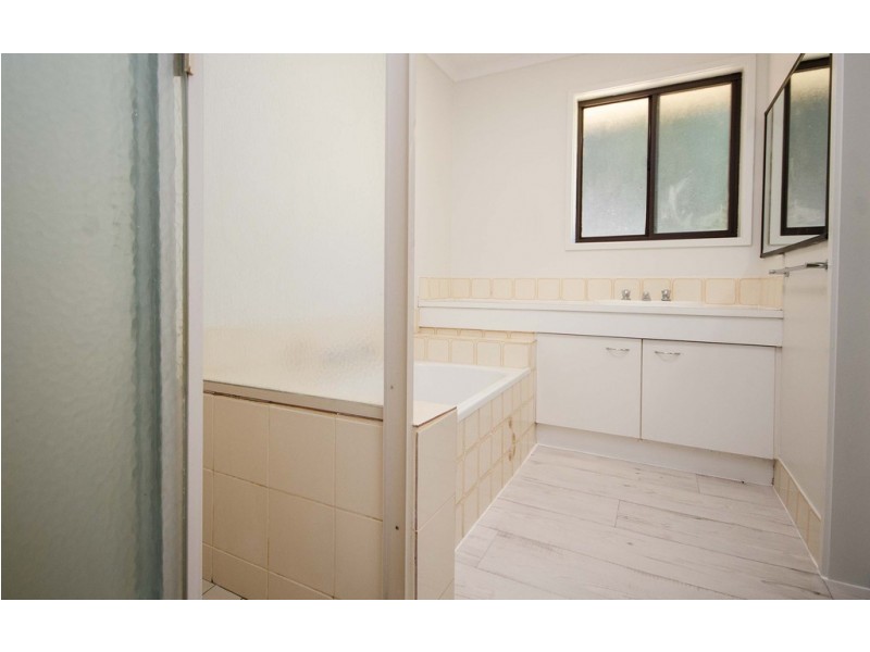 38 Wiltshire Crescent, Wodonga VIC 3690