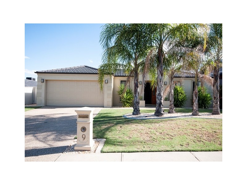 9 Innisbrook Avenue, Wodonga VIC 3690