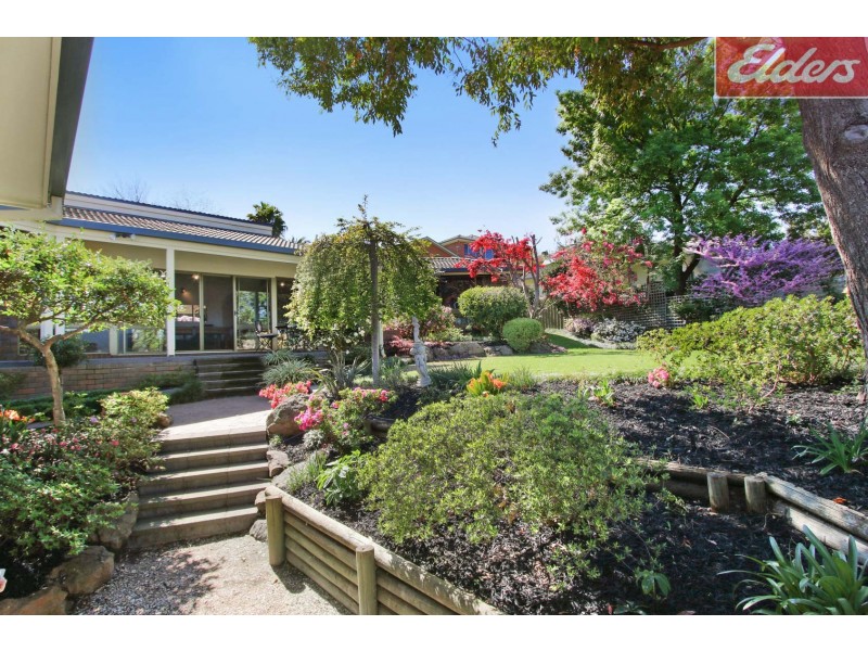 406 Carlma Crescent, Lavington NSW 2641