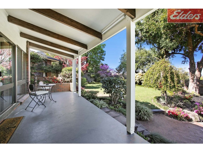 406 Carlma Crescent, Lavington NSW 2641