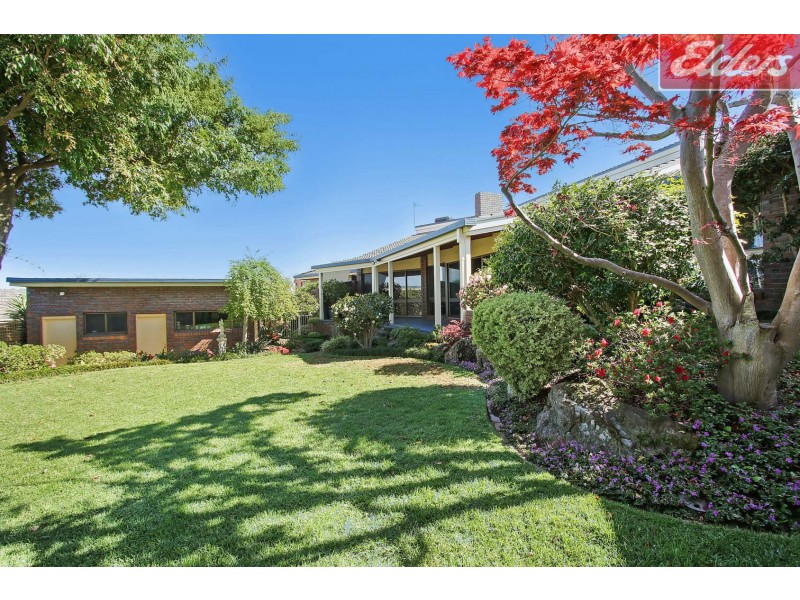 406 Carlma Crescent, Lavington NSW 2641