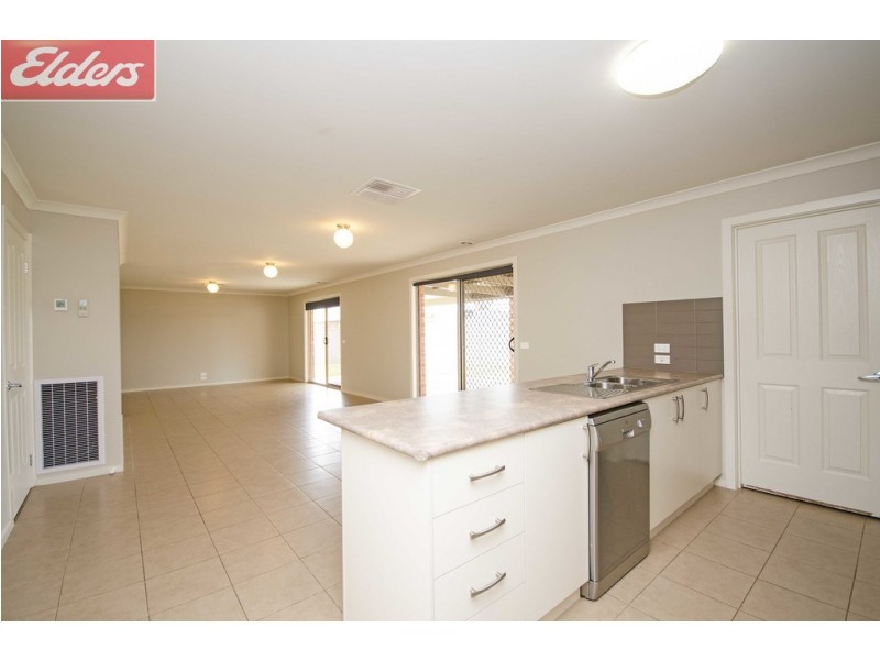 21 Parnaby Street, Wodonga VIC 3690