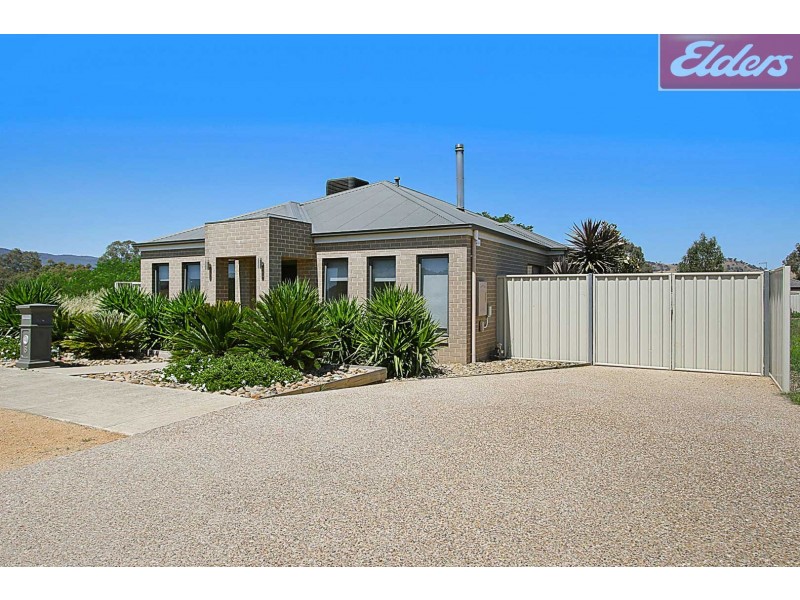 8 Dwyer Avenue, Wodonga VIC 3690