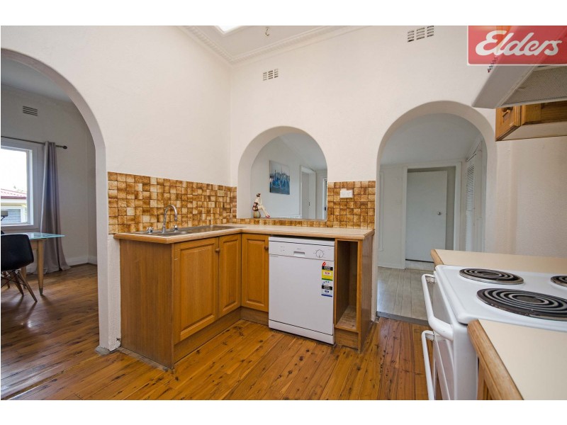 284 Mount Street, East Albury NSW 2640