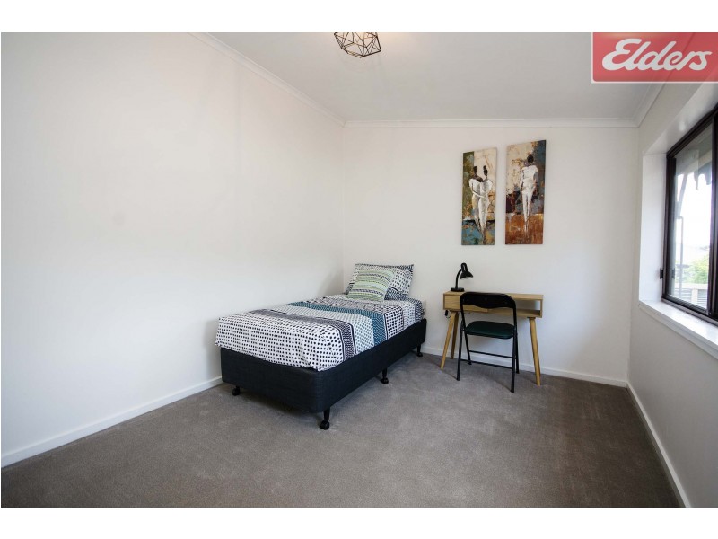 284 Mount Street, East Albury NSW 2640