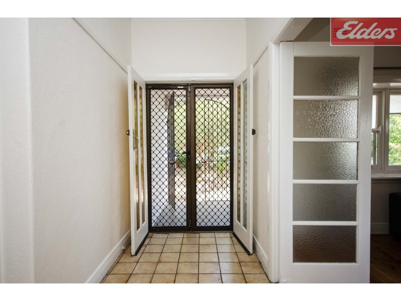 284 Mount Street, East Albury NSW 2640