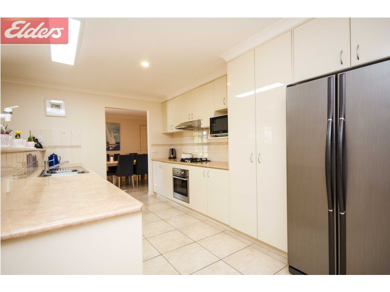 12 Montclair Avenue, Wodonga VIC 3690