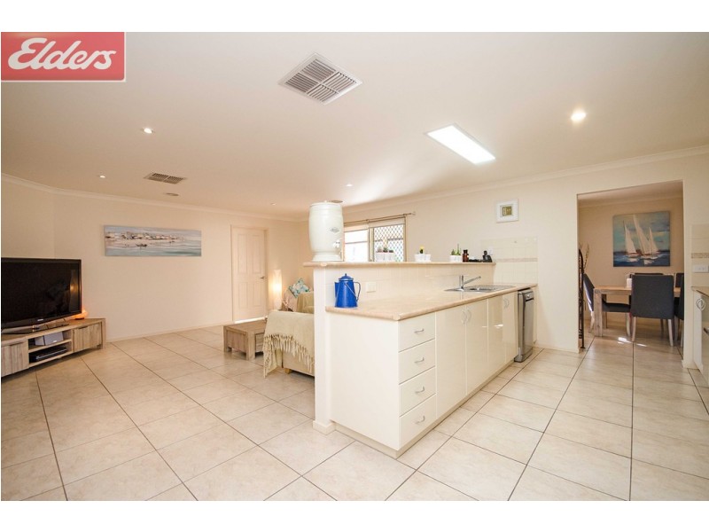 12 Montclair Avenue, Wodonga VIC 3690