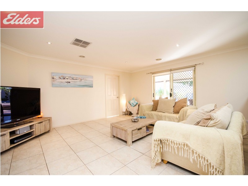 12 Montclair Avenue, Wodonga VIC 3690