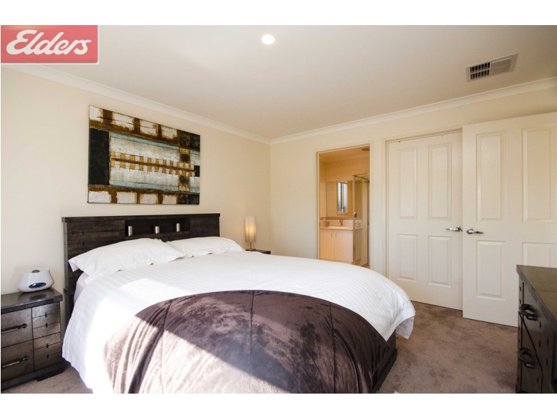 12 Montclair Avenue, Wodonga VIC 3690