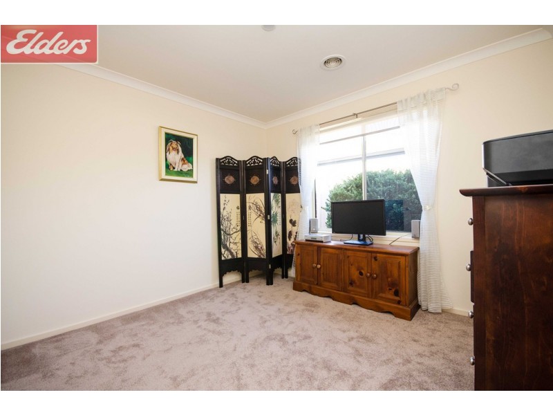 12 Montclair Avenue, Wodonga VIC 3690