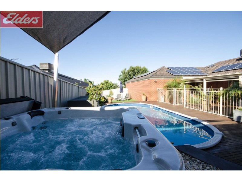 12 Montclair Avenue, Wodonga VIC 3690