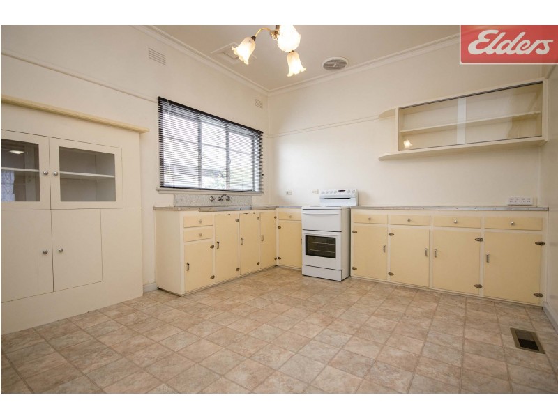 313 Wahroonga Road, Lavington NSW 2641