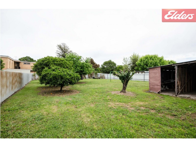 313 Wahroonga Road, Lavington NSW 2641