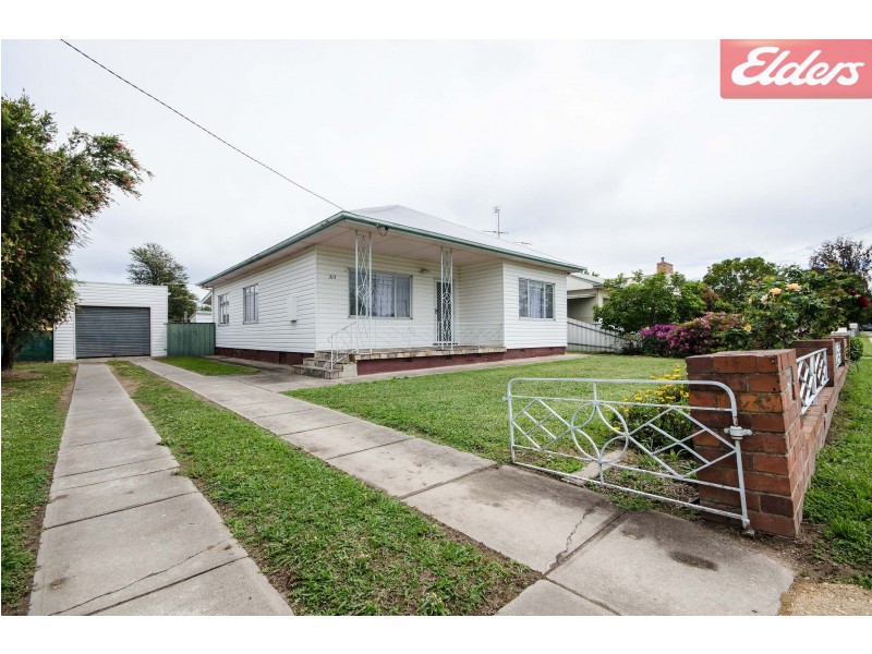 313 Wahroonga Road, Lavington NSW 2641