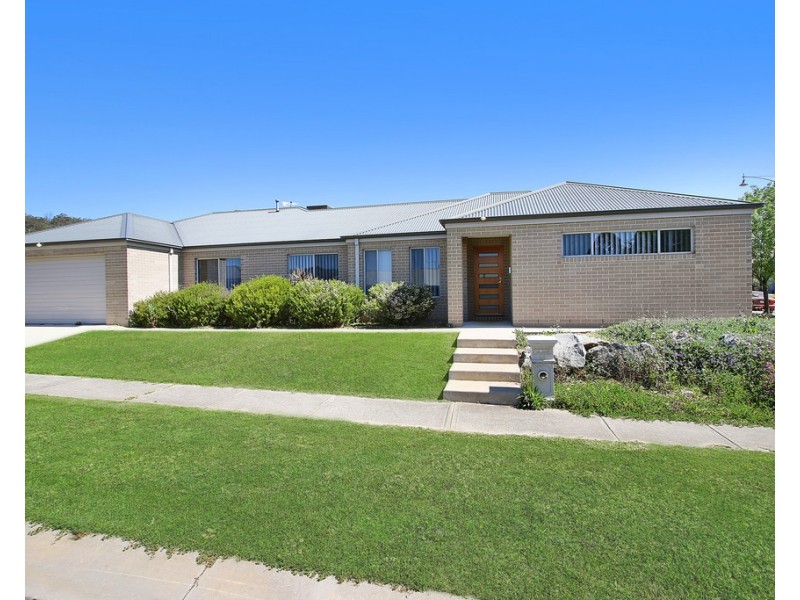 43 Victoria Cross Parade, Wodonga VIC 3690