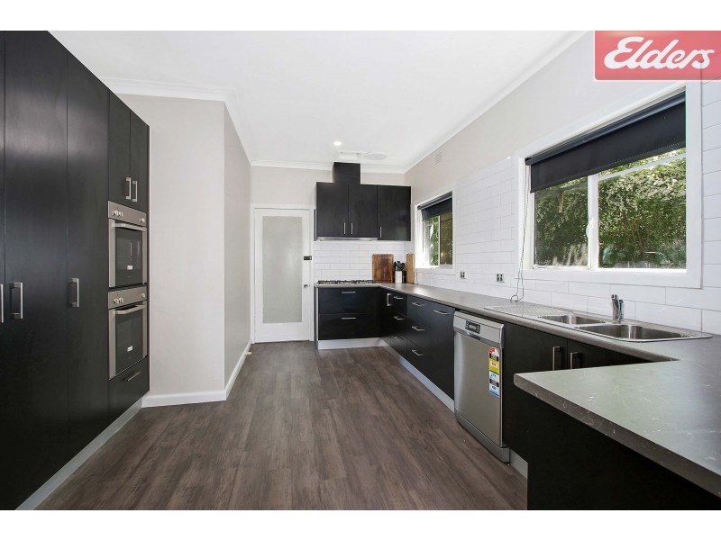 537 Kalimna Crescent, Lavington NSW 2641