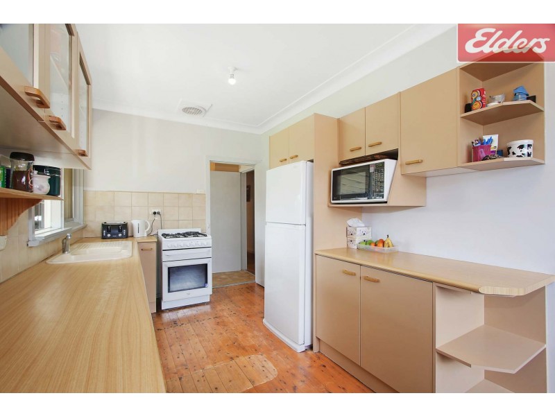 528 Douglas Road, Lavington NSW 2641